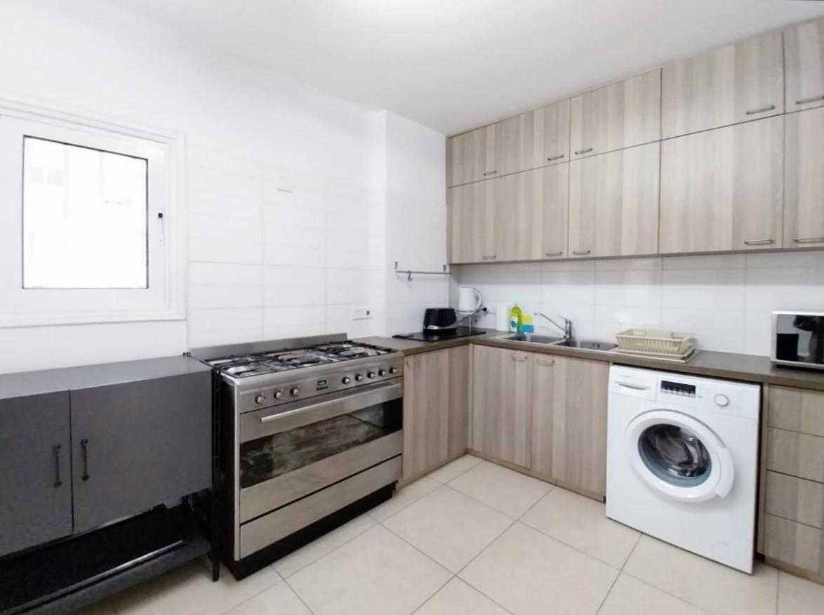 Appartement Sun Tower 101 à Limassol Extérieur photo